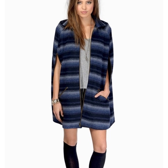 TOBI Cape Jacket - Picture 4 of 6